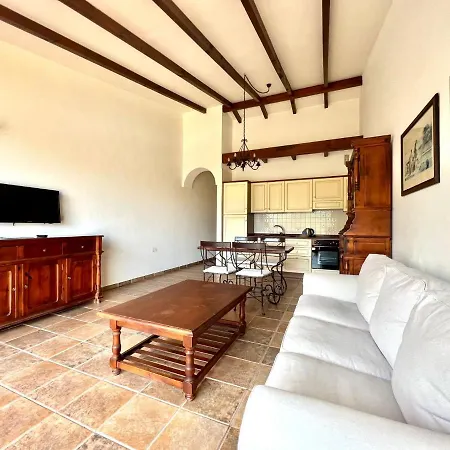 Apartment Stunning Views Beside The Beach, Aptartment With Pool Los Realejos