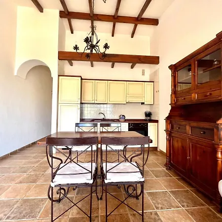 Stunning Views Beside The Beach, Aptartment With Pool 公寓 洛斯雷尔雷赫斯